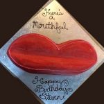 Red-lip-smacking-smile-custom-cake