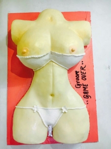 Los-Angeles-California-Voluptuous-Bachelor-White-Bikini-Cake